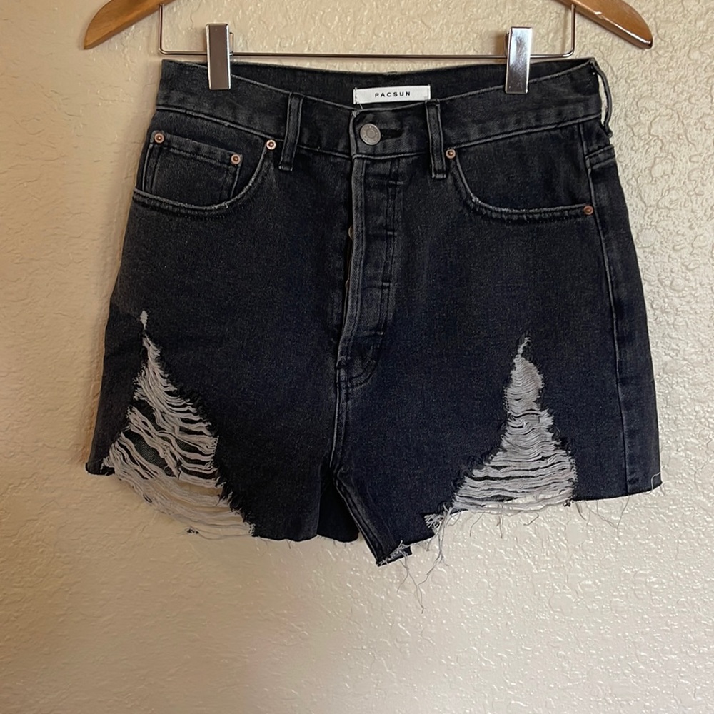 PacSun frayed shorts